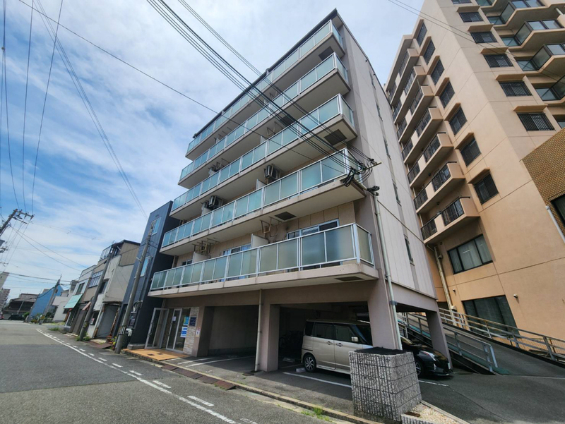 ファーストイン夢前川駅前