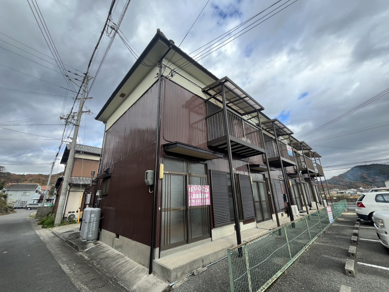 朝日谷二戸一貸家　西棟