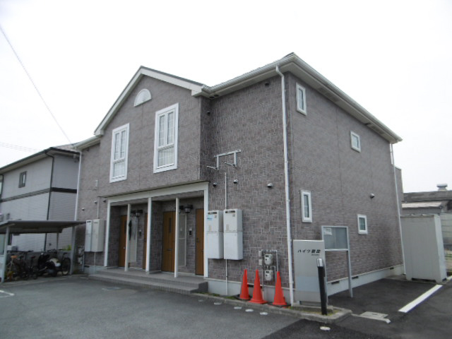 物件番号:1050101196 全室洋室！日当たり良好！南向きバルコニー！オシャレな外観です！