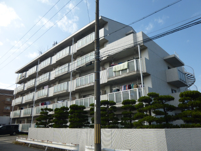 メゾン今在家