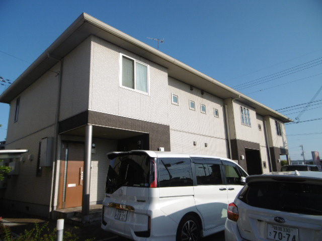 物件番号:1050105208 駐車場１台込み☆　人気のエコキュート物件ですよ♪　大型スーパー徒歩圏内☆